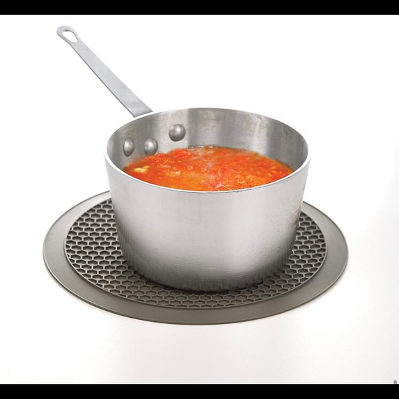 Prep Solutions 100% Silicone Heat Resistant Multifunctional Mat, 12" Diameter. - Picture 7 of 8